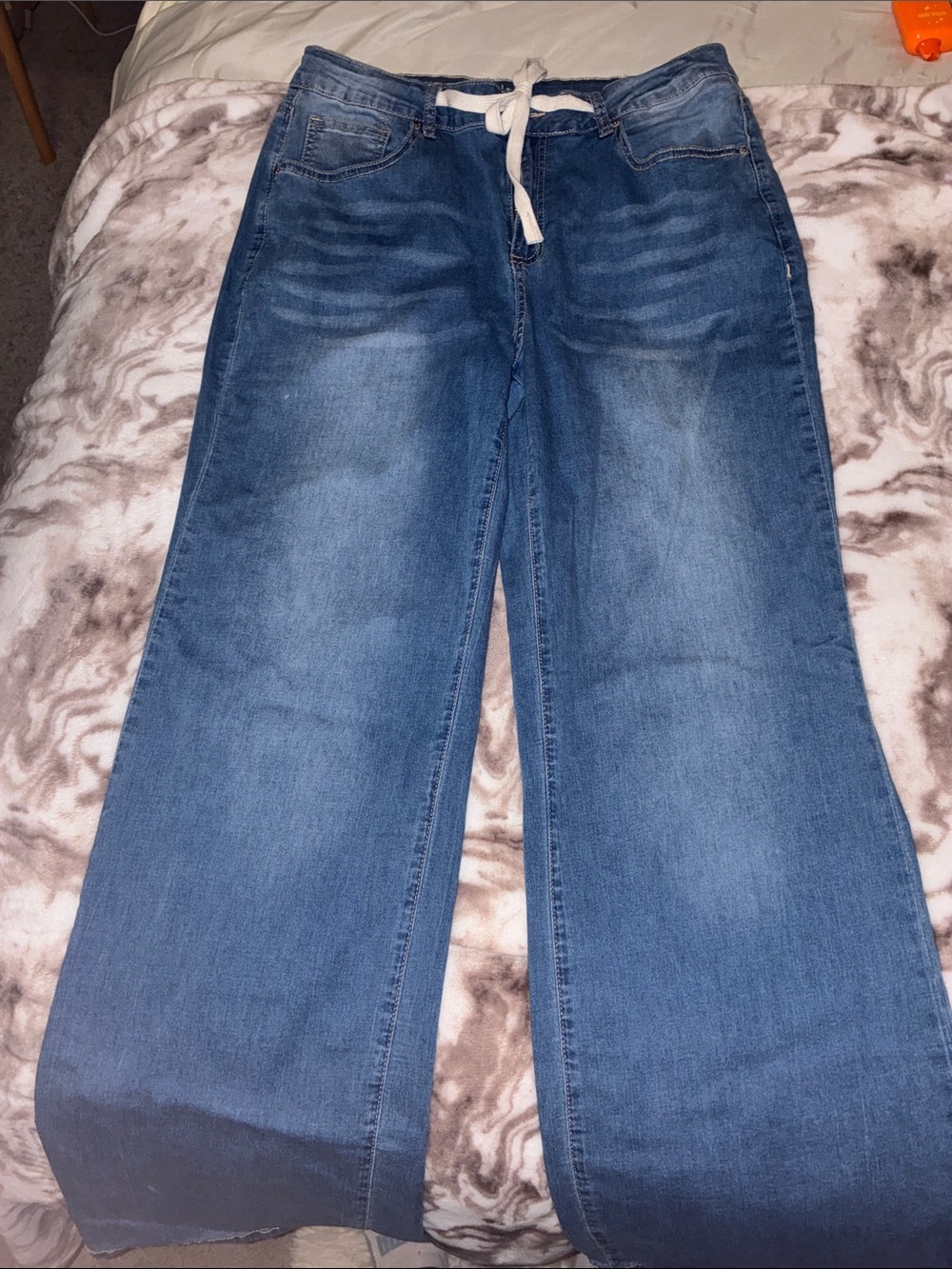 Amazon Women's Wide-Leg Drawstring Jeans in Blue